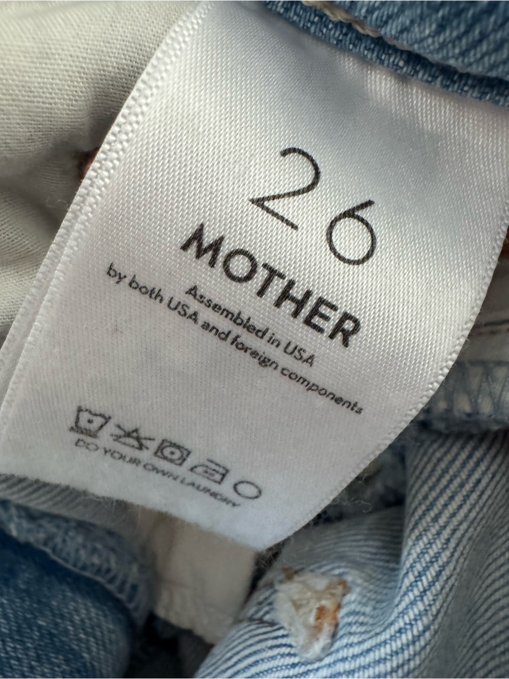 MOTHER The Rambler Zip Slice Hover Jeans in Complete 360 Embroidered Bow Sz: 26 - Picture 8 of 11